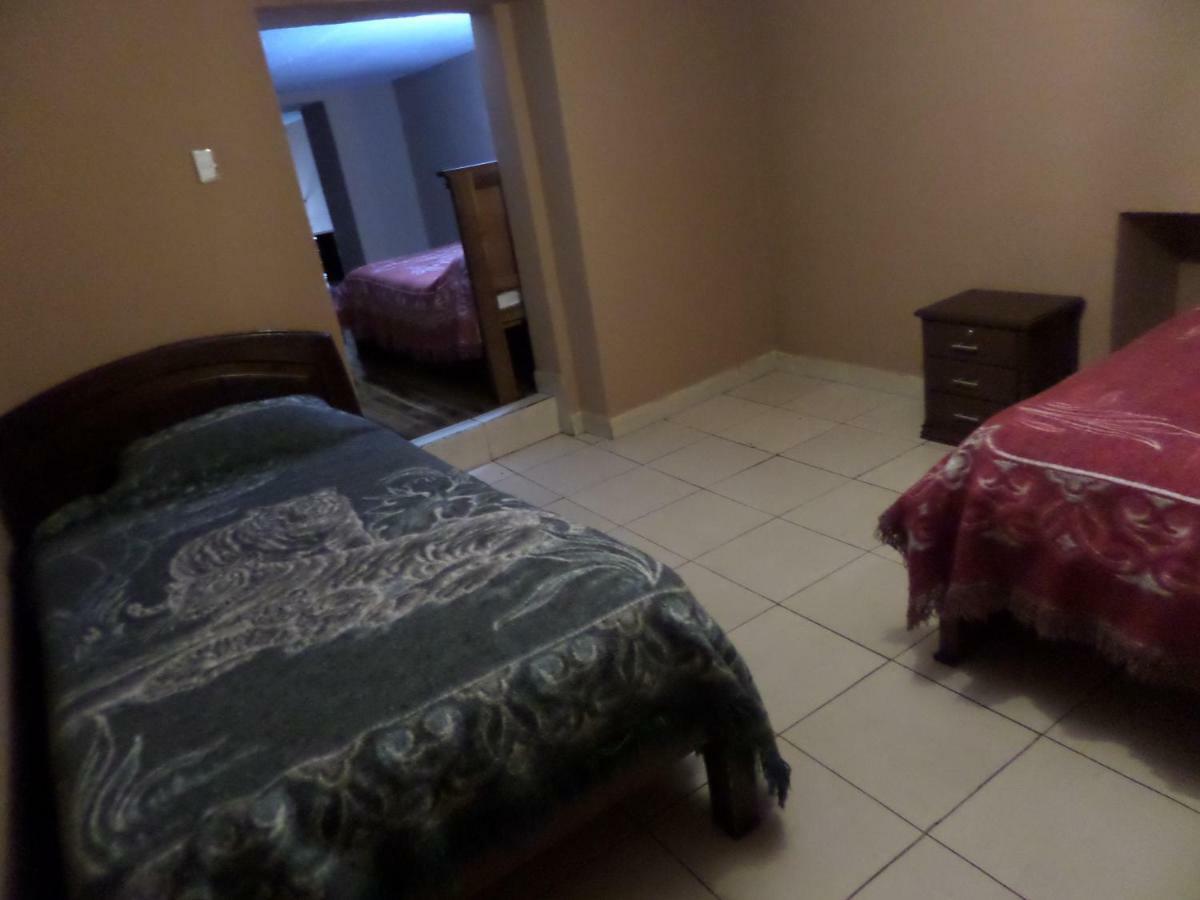 The Travel House Hotel Quito Buitenkant foto